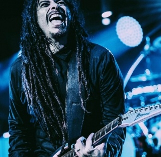Korn guitarist James 'Munky' Shaffer tests Covid+, tour to continue | Korn guitarist James 'Munky' Shaffer tests Covid+, tour to continue