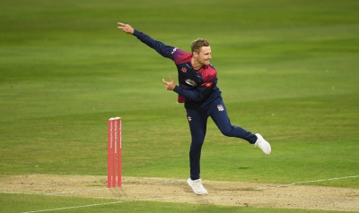 Graeme White signs contract extension with Northamptonshire | Graeme White signs contract extension with Northamptonshire