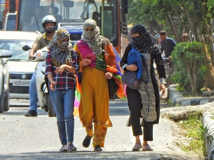Scorching heatwave grips parts of India as monsoon arrives late | Scorching heatwave grips parts of India as monsoon arrives late