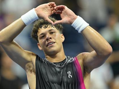 US Open: Shelton overcomes Tiafoe; Muchova bests Cirstea to enter semifinals | US Open: Shelton overcomes Tiafoe; Muchova bests Cirstea to enter semifinals