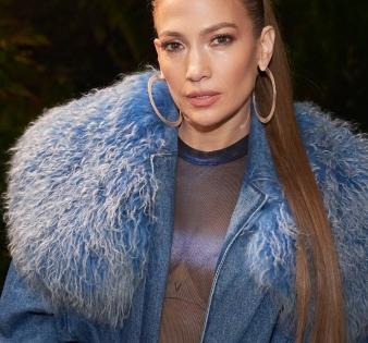 JLo reveals Ben's simple, meaningful message engraved on her engagement ring | JLo reveals Ben's simple, meaningful message engraved on her engagement ring