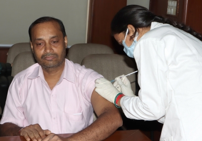 No real need for booster vaccination, say experts as JN.1 spreads in India | No real need for booster vaccination, say experts as JN.1 spreads in India No real need for booster vaccination, say experts as JN.1 spreads in India | No real need for booster vaccination, say experts as JN.1 spreads in India