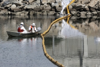 Pipeline operator in tentative deal for California oil spill lawsuits | Pipeline operator in tentative deal for California oil spill lawsuits