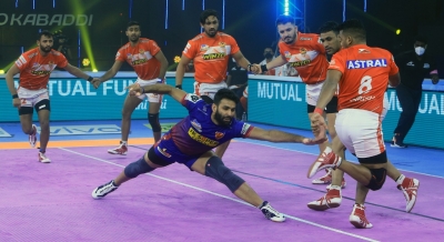 PKL 8: Delhi decimate Gujarat, move to top of points table | PKL 8: Delhi decimate Gujarat, move to top of points table