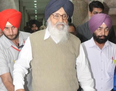 Parkash Badal seeks fair probe into Singhu border killing | Parkash Badal seeks fair probe into Singhu border killing Parkash Badal seeks fair probe into Singhu border killing | Parkash Badal seeks fair probe into Singhu border killing
