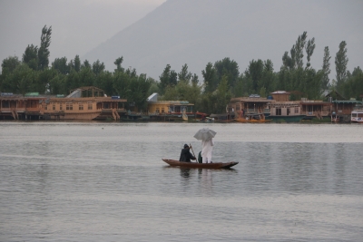 Light rain likely in Kashmir | Light rain likely in Kashmir