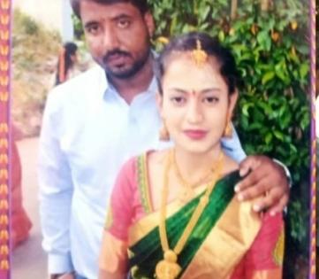 Karnataka man kills pregnant wife, buries her body in jungle | Karnataka man kills pregnant wife, buries her body in jungle
