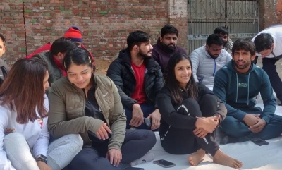 'Players are being harassed': Top Indian wrestler protest against WFI at Jantar Mantar | 'Players are being harassed': Top Indian wrestler protest against WFI at Jantar Mantar