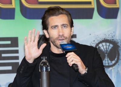 Jake Gyllenhaal shifts focus to personal life from work | Jake Gyllenhaal shifts focus to personal life from work