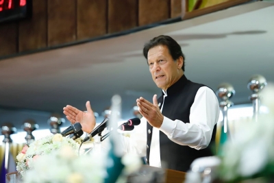 Imran 'thanks' Opposition for boosting his party's popularity | Imran 'thanks' Opposition for boosting his party's popularity