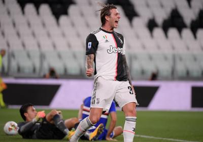 Serie A: Bernardeschi inspires Juve to conquer Cagliari | Serie A: Bernardeschi inspires Juve to conquer Cagliari