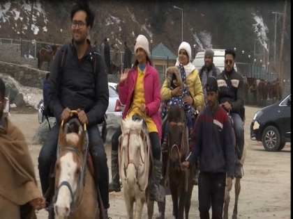 COVID-19: Tourist influx gradually picking up in J-K's Pahalgam | COVID-19: Tourist influx gradually picking up in J-K's Pahalgam