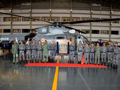 Indian Navy inducts two ALH MK III helicopters | Indian Navy inducts two ALH MK III helicopters