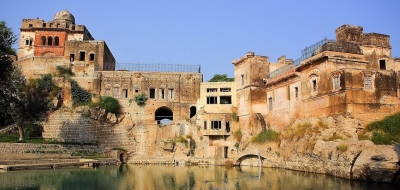 Hindu pilgrims in Pakistan to visit Katas Raj Temple | Hindu pilgrims in Pakistan to visit Katas Raj Temple