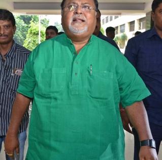 Partha Chatterjee approaches SC, matter might be heard on Friday | Partha Chatterjee approaches SC, matter might be heard on Friday