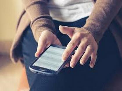 Study reveals how smartphones facilitate greater self-disclosure | Study reveals how smartphones facilitate greater self-disclosure Study reveals how smartphones facilitate greater self-disclosure | Study reveals how smartphones facilitate greater self-disclosure