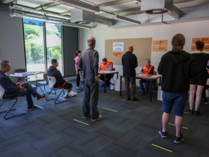 New Zealand poll body asks voters to enroll | New Zealand poll body asks voters to enroll New Zealand poll body asks voters to enroll | New Zealand poll body asks voters to enroll