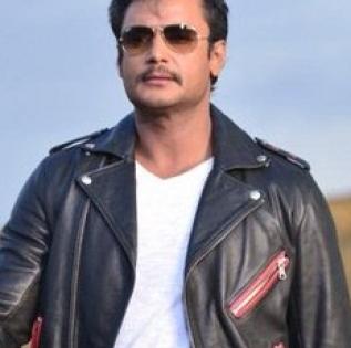 Fan murder case: Actor Darshan seeks court nod for foreign travel | Fan murder case: Actor Darshan seeks court nod for foreign travel