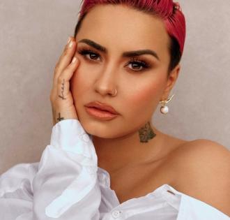 Demi Lovato details how she hit her head on a crystal | Demi Lovato details how she hit her head on a crystal