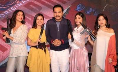 Rasika Dugal recollects her first day as Beena Tripathi from 'Mirzapur' | Rasika Dugal recollects her first day as Beena Tripathi from 'Mirzapur' Rasika Dugal recollects her first day as Beena Tripathi from 'Mirzapur' | Rasika Dugal recollects her first day as Beena Tripathi from 'Mirzapur'