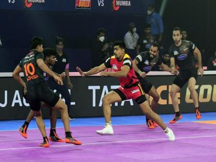 Pro Kabaddi League: U Mumba beat Bengaluru Bulls 46-30 in inaugural match of season 8 | Pro Kabaddi League: U Mumba beat Bengaluru Bulls 46-30 in inaugural match of season 8