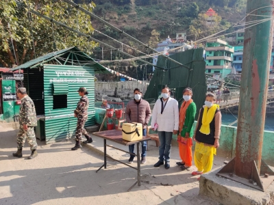 COVID-19: 49 screening centres set up at Bihar-Nepal border | COVID-19: 49 screening centres set up at Bihar-Nepal border