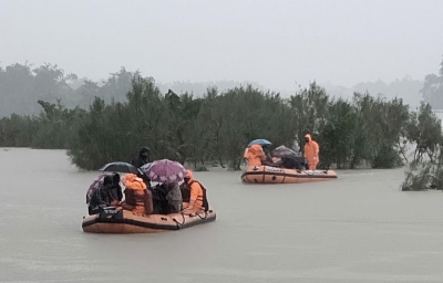 Assam floods claim five more lives, 25L people still in distress | Assam floods claim five more lives, 25L people still in distress