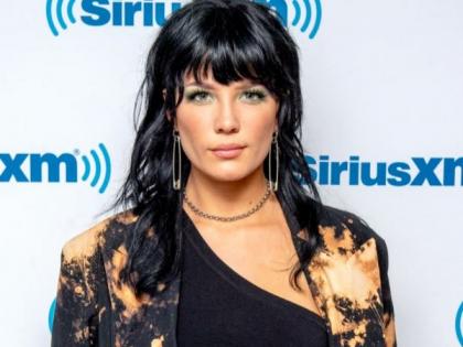 Halsey to attend 2022 Grammy ceremony three days after undergoing second surgery | Halsey to attend 2022 Grammy ceremony three days after undergoing second surgery