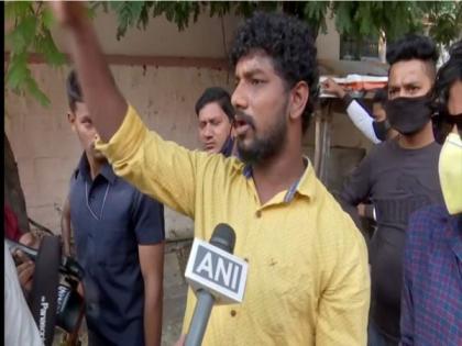 Hyderabad youth attempts to immolate himself in front of BJP office, says no relief after crop damage | Hyderabad youth attempts to immolate himself in front of BJP office, says no relief after crop damage Hyderabad youth attempts to immolate himself in front of BJP office, says no relief after crop damage | Hyderabad youth attempts to immolate himself in front of BJP office, says no relief after crop damage