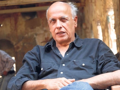 Mahesh Bhatt prepares to make his 'grand debut' as grandfather | Mahesh Bhatt prepares to make his 'grand debut' as grandfather