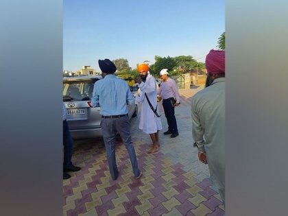 'Waris Punjab De' chief Amritpal Singh arrested from Moga | 'Waris Punjab De' chief Amritpal Singh arrested from Moga