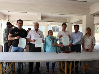 An MOU signed to create a Miyawaki forest at Pandesara as a part of the 'Satyagraha Against Pollution' movement | An MOU signed to create a Miyawaki forest at Pandesara as a part of the 'Satyagraha Against Pollution' movement