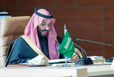 Saudi crown prince, Iraqi PM meet on bilateral ties | Saudi crown prince, Iraqi PM meet on bilateral ties