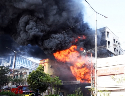 Search continues for remains of two men in Secunderabad building fire | Search continues for remains of two men in Secunderabad building fire