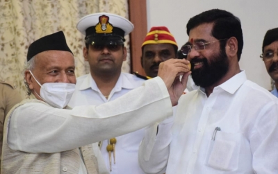 Eknath Shinde to be new Maha CM: Fadnavis | Eknath Shinde to be new Maha CM: Fadnavis