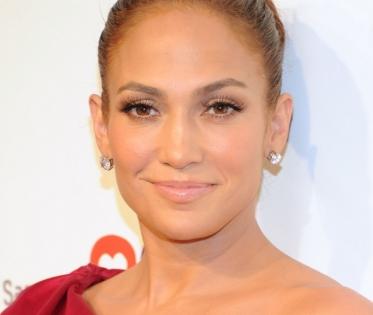 JLo praised after using gender-neutral pronouns to introduce her child Emme | JLo praised after using gender-neutral pronouns to introduce her child Emme