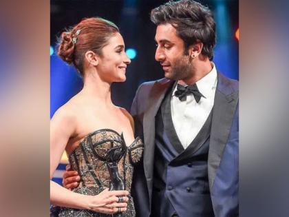 Ranbir Kapoor, Alia Bhatt up for their wedding shopping? | Ranbir Kapoor, Alia Bhatt up for their wedding shopping?