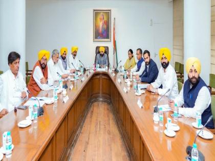 25,000 government jobs announced after Punjab CM Bhagwant Mann's first cabinet meeting | 25,000 government jobs announced after Punjab CM Bhagwant Mann's first cabinet meeting