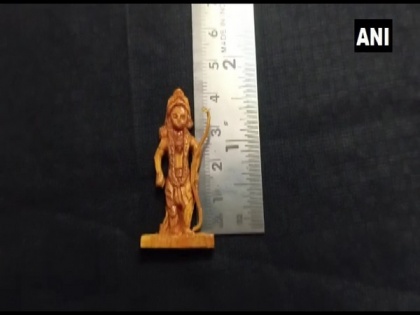 Odisha's miniature artist claims he made world's smallest Lord Ram idol | Odisha's miniature artist claims he made world's smallest Lord Ram idol