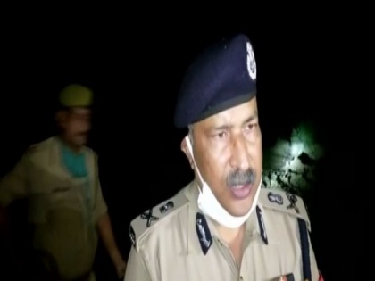 Sub-inspector shot dead in Agra | Sub-inspector shot dead in Agra