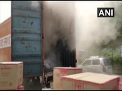 Fire breaks out in container carrying PVC material in Mumbai | Fire breaks out in container carrying PVC material in Mumbai