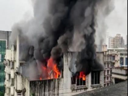 Another fire breaks out in Mumbai Suburb; fire personnel injured | Another fire breaks out in Mumbai Suburb; fire personnel injured
