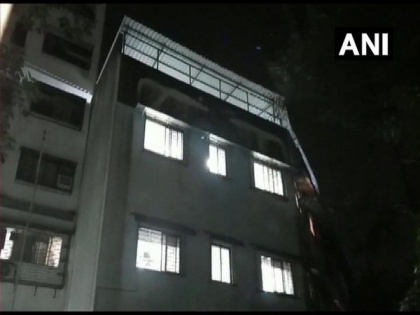 Fire breaks out at hospital in Mulund; One dead, 40 patients shifted to other hospitals | Fire breaks out at hospital in Mulund; One dead, 40 patients shifted to other hospitals