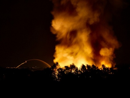 Massive fire breaks out in UAE's Ajman market | Massive fire breaks out in UAE's Ajman market