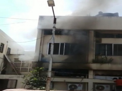 Fire breaks out at Sardar Vallabhbhai Patel Hospital in Pune, no casualty | Fire breaks out at Sardar Vallabhbhai Patel Hospital in Pune, no casualty
