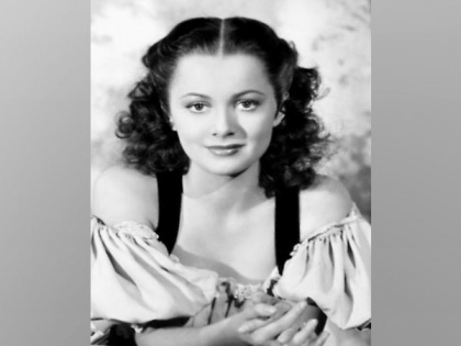 'Gone With the Wind' actor Olivia de Havilland dies at 104 | 'Gone With the Wind' actor Olivia de Havilland dies at 104
