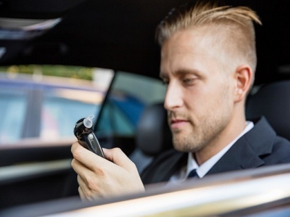 Smartphone breathalyzer alcohol testing devices vary widely in accuracy: Study | Smartphone breathalyzer alcohol testing devices vary widely in accuracy: Study