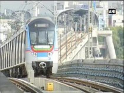 Hyderabad Metro to operate between 7 am and 12:45 pm in view of lockdown | Hyderabad Metro to operate between 7 am and 12:45 pm in view of lockdown