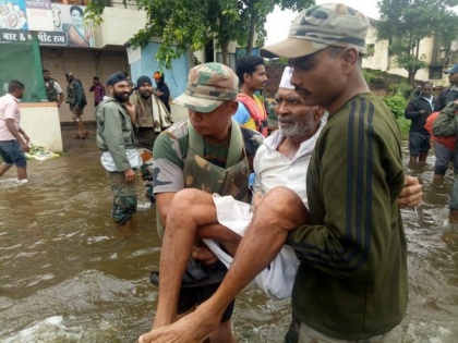 Indian Army intensifies rescue operation in flood affected states | Indian Army intensifies rescue operation in flood affected states