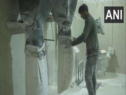 Kashmiri youth sets up flour mill in Rajouri, helps generate employment | Kashmiri youth sets up flour mill in Rajouri, helps generate employment Kashmiri youth sets up flour mill in Rajouri, helps generate employment | Kashmiri youth sets up flour mill in Rajouri, helps generate employment